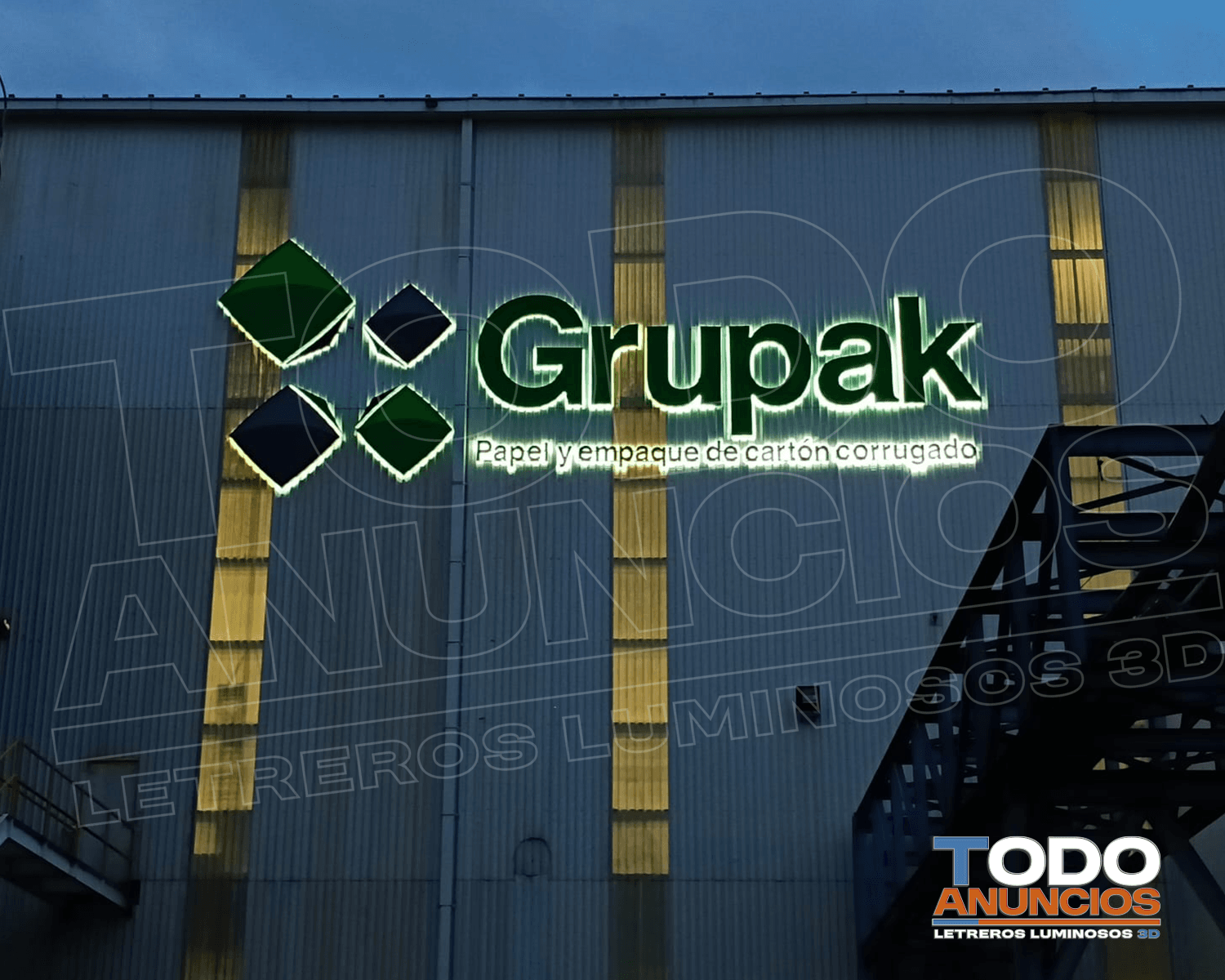 Letrero corporativo — Grupak